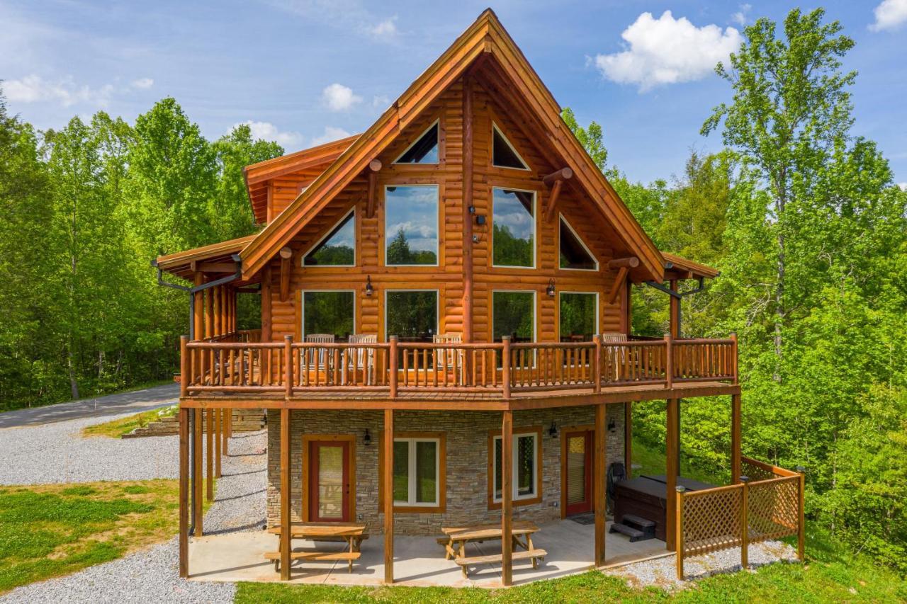 Ridge View Lodge Nature And Mountain View - Hot Tub - Firepit - Yard - Games Gatlinburg Dış mekan fotoğraf