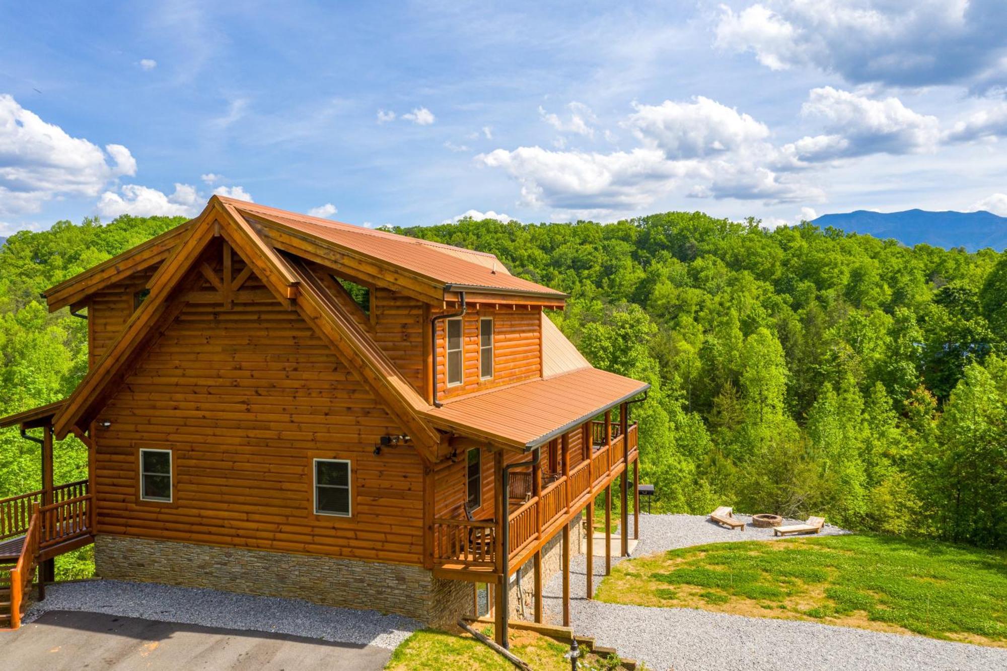 Ridge View Lodge Nature And Mountain View - Hot Tub - Firepit - Yard - Games Gatlinburg Dış mekan fotoğraf
