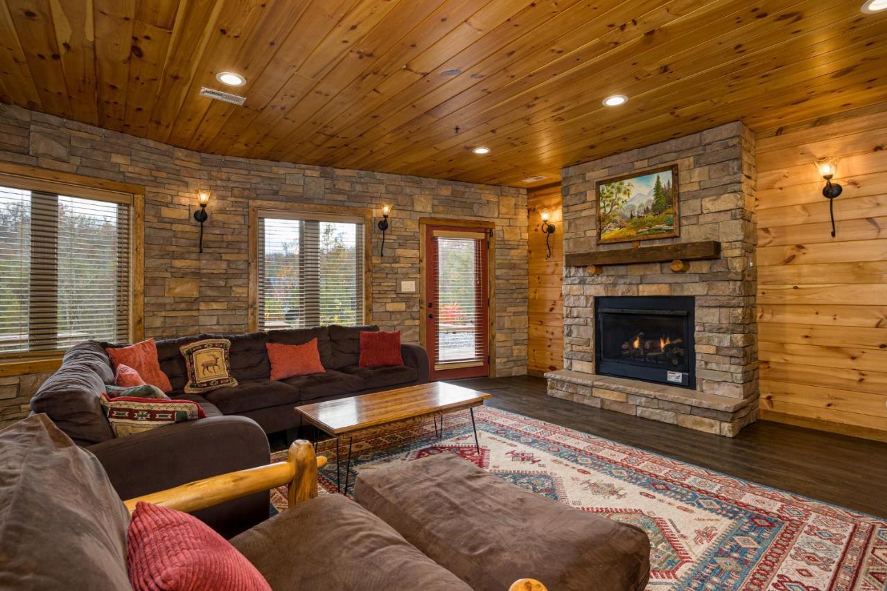 Ridge View Lodge Nature And Mountain View - Hot Tub - Firepit - Yard - Games Gatlinburg Dış mekan fotoğraf