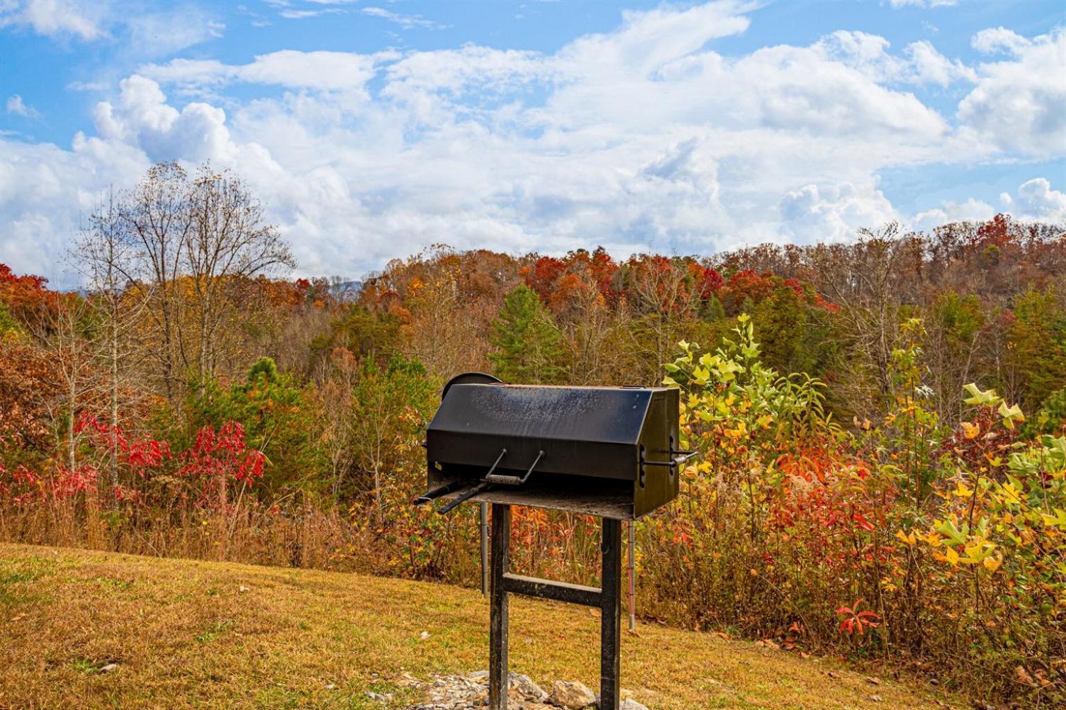 Ridge View Lodge Nature And Mountain View - Hot Tub - Firepit - Yard - Games Gatlinburg Dış mekan fotoğraf